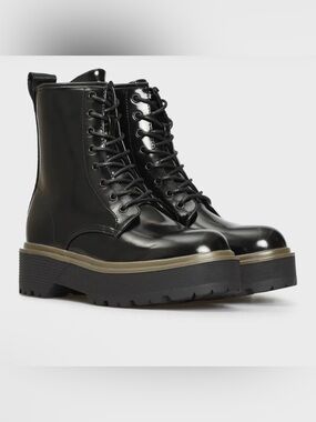 Replay Black High-Shine Lace-Up Platform Boots with Khaki Trim